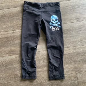 LULULEMON BLACK CROP LEGGINGS SIZE 6